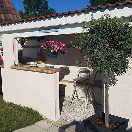 Maison D'une Avec Terrasse Et Wifi A Sur Essonne Ballancourt
